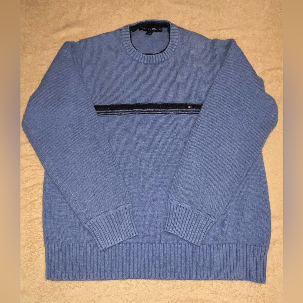 Men’s blue Tommy Hilfiger sweater. Size Medium